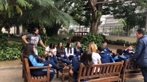 Estudantes debatem aprendizados adquiridos durante a visita ao museu